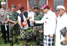 Tanam Pohon di Pura Luhur Pekendungan, Maknai Tumpek Wariga dengan Aksi Nyata Cinta Alam Pura Luhur Pekendungan