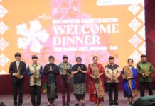 Wagub Giri Prasta Tegaskan Pentingnya Kolaborasi Antar-Kota dalam Forum CityNet Asia Pacific ke-45 Wagub Giri Prasta Tegaskan Pentingnya Kolaborasi Antar-Kota dalam Forum CityNet Asia Pacific ke-45