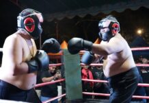 Dua Pejabat Tabanan Naik Ring di Singasana Boxing, Lapangan Alit Saputra Pecah Sorakan Dua Pejabat