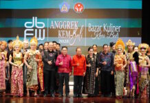 Gubernur Koster Buka Dekranasda Bali Fashion Week 2025, Festival Anggrek Kem-Bali, dan Bazar Kuliner Khas Bali Gubernur Koster Buka Dekranasda Bali Fashion Week 2025, Festival Anggrek Kem-Bali, dan Bazar Kuliner Khas Bali