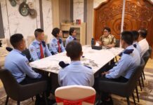 Diserbu Pertanyaan Siswa Taruna Nusantara, Giri Prasta Ungkap Kunci Sukses Kepemimpinan Diserbu Pertanyaan Siswa Taruna Nusantara, Giri Prasta Ungkap Kunci Sukses Kepemimpinan