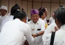 Buka Pasamuhan Agung SKHDN 2025, Gubernur Koster Tegaskan Keberpihakan Pemerintah kepada Sulinggih
