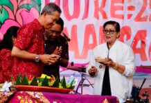 Ibu Putri Koster Ajak Siswa SMAN 1 Kuta Bangun Karakter Berprestasi dan Sadar Lingkungan Ibu Putri Koster Ajak Siswa SMAN 1 Kuta Bangun Karakter Berprestasi dan Sadar Lingkungan