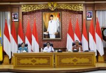 Ny. Putri Koster Pimpin Evaluasi PKK dan Posyandu Bali: Siap Tingkatkan Kesejahteraan Keluarga di 2026 Ny. Putri Koster Pimpin Evaluasi PKK dan Posyandu Bali: Siap Tingkatkan Kesejahteraan Keluarga di 2026