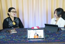 Putri Koster: Sastra dan Teater Membentuk Karakter Generasi Muda Bali Putri Suastini Koster saat wawancara inspiratif membahas sastra dan teater bersama siswa SMA Negeri 1 Rendang Karangasem