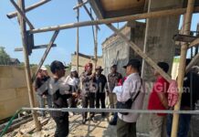 Langgar Sempadan Sungai, Vila Investor Jakarta Disetop Pembangunan vila investor Jakarta di Tabanan dihentikan Satpol PP
