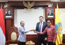 Terima Audiensi Duta Besar Republik Slovakia, Gubernur Wayan Koster Perluas Jejaring Kerjasama Strategis Internasional Terima Audiensi Duta Besar Republik Slovakia, Gubernur Wayan Koster Perluas Jejaring Kerjasama Strategis Internasional