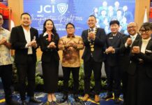 Wagub Giri Prasta: JCI Cetak Entrepreneur Muda dan Pemimpin Masa Depan Bali “Wakil Gubernur Bali Nyoman Giri Prasta menghadiri Inauguration Night JCI Bali 2026 di Denpasar, Kamis (29/1), dan menyampaikan dukungan terhadap peran JCI dalam mencetak pemimpin serta entrepreneur muda.”