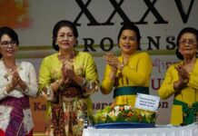 HUT ke-38 WHDI Bali, Koster Titipkan 3 Penguatan Budaya Peringatan HUT ke-38 WHDI Bali di Art Center Denpasar dihadiri Ny. Putri Koster dan pengurus WHDI Provinsi Bali.