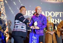 Tabanan Raih Best Adoption Government Marketplace Award 2025 Pemkab Tabanan menerima Best Adoption of Government Marketplace Award 2025 di MBIZMARKET Award Yogyakarta.