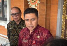 Dinkes Tabanan Pastikan 6.796 Warga Nonaktif PBI JK Dialihkan ke PBPU BP Pemda Kadis Kesehatan Tabanan memastikan 6.796 warga nonaktif PBI JK dialihkan ke PBPU BP pemda