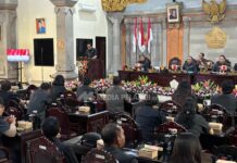Di DPRD, Sanjaya Ungkap Pendapatan Tabanan Rp2,19 T Bupati Tabanan I Komang Gede Sanjaya menyampaikan pidato pengantar LKPJ Tahun Anggaran 2025 dalam rapat paripurna DPRD Kabupaten Tabanan.
