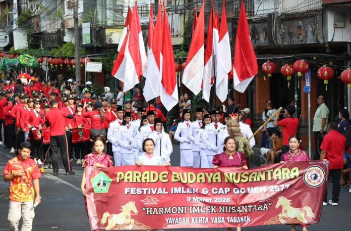Festival Imlek dan Cap Go Meh di Tabanan yang dipadati ribuan warga.