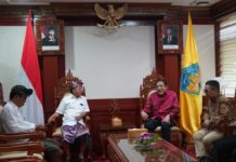 Gubernur Koster Dukung CHANDI Summit 2026, Bali Siap Perkuat Diplomasi Budaya Dunia Gubernur Bali Wayan Koster menerima audiensi Sekjen Kementerian Kebudayaan Bambang Wibawarta di Kantor Gubernur Bali membahas penyelenggaraan CHANDI Summit 2026