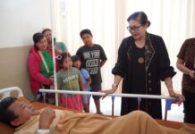 Putri Koster Ingatkan Tenaga Kesehatan Tak Bedakan Pasien BPJS dan Umum Putri Koster, RSU Dharma Yadnya, pelayanan kesehatan Bali, pasien BPJS, tenaga kesehatan Bali, HUT RS Dharma Yadnya, Posyandu Bali, kesehatan Bali