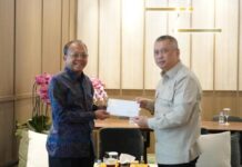 Koster Tancap Gas! Temui 3 Menteri, Infrastruktur Bali Dipastikan Dikebut Gubernur Bali Wayan Koster saat melakukan audiensi dengan kementerian di Jakarta membahas percepatan pembangunan infrastruktur Bali