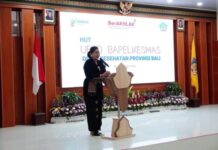HUT ke-39 Bapelkesmas Bali, Ny. Putri Koster Dorong Peningkatan Kualitas Pelatihan Kesehatan Ny. Putri Koster memberikan sambutan pada peringatan HUT ke-39 Bapelkesmas Bali di Denpasar