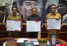 Krisis Sampah Bali, Koster Teken Proyek PSEL Denpasar Raya Penandatanganan kerja sama proyek pengolahan sampah menjadi energi listrik di Kantor Gubernur Bali