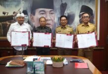 Koster Gandeng Badung, Denpasar, Gianyar, Sepakati 22 Proyek Strategis Bali Penandatanganan kesepakatan proyek strategis Bali oleh Gubernur dan kepala daerah di Kantor Gubernur Bali