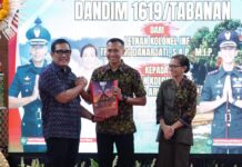Letkol Inf. Muhamad Arifianto Resmi Jabat Dandim 1619/Tabanan Bupati Tabanan menghadiri lepas sambut Dandim 1619 Tabanan