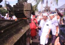 Gubernur Koster Mulai Restorasi Pura Agung Besakih, Kembalikan Keagungan Jantung Spiritual Bali Gubernur Bali Wayan Koster melakukan groundbreaking restorasi Kawasan Parahyangan Pura Agung Besakih di Karangasem