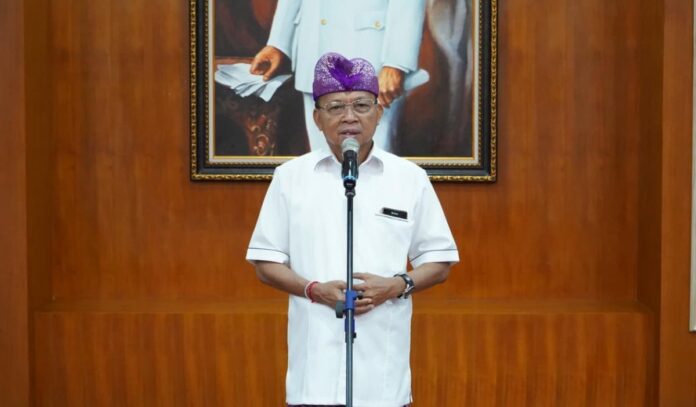 Gubernur Bali Wayan Koster meluncurkan kampanye apresiasi pembayaran PWA di Gedung Kertha Sabha