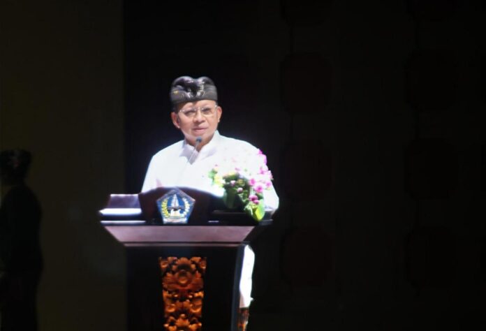 Gubernur Bali Wayan Koster menghadiri Dharma Santi dan HUT PGSDT