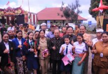 Koster Motivasi Siswa SMKN 3 Kintamani Lewat Kisah Hidupnya Gubernur Bali Wayan Koster saat menghadiri HUT ke-17 SMKN 3 Kintamani