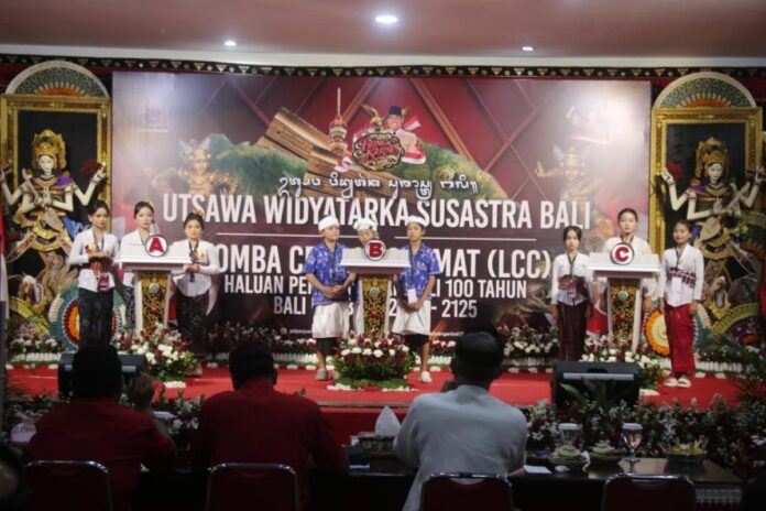 Peserta Utsawa Widyaswara Susastra Bali 2026 mengikuti audisi di Kantor DPD PDIP Bali, Denpasar
