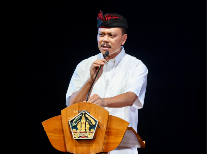 Sekda Bali Dewa Made Indra membuka Bimbingan Teknis Percepatan Program Piloting Digitalisasi Bantuan Sosial di Denpasar