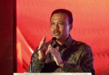 Sekda Bali Dewa Indra Dorong Transformasi Digital Pengadaan Barang dan Jasa Sekda Bali Dewa Made Indra saat menghadiri forum IAPI tentang transformasi digital pengadaan barang dan jasa