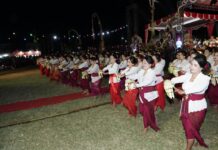 Fesona Seririt 2026 Dibuka, 425 Penari Kolosal Pukau Ribuan Warga Sebanyak 425 penari tampil dalam tarian kolosal saat pembukaan Fesona Seririt 2026 di Lapangan Umum Seririt