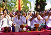 Jelang Lovina Festival 2026, Bupati Buleleng Melaspas Pedestrian Pantai Lovina, Siap Dongkrak Pariwisata Bupati Buleleng I Nyoman Sutjidra mengikuti upacara melaspas pedestrian Pantai Lovina menjelang Lovina Festival 2026