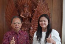 Gubernur Koster Apresiasi Desak Made Rita Kusuma Dewi, Ratu Speed Dunia Asal Bali Gubernur Bali Wayan Koster menerima atlet panjat tebing dunia Desak Made Rita Kusuma Dewi di Jayasabha sebagai bentuk apresiasi atas prestasi internasional yang mengharumkan nama Bali dan Indonesia