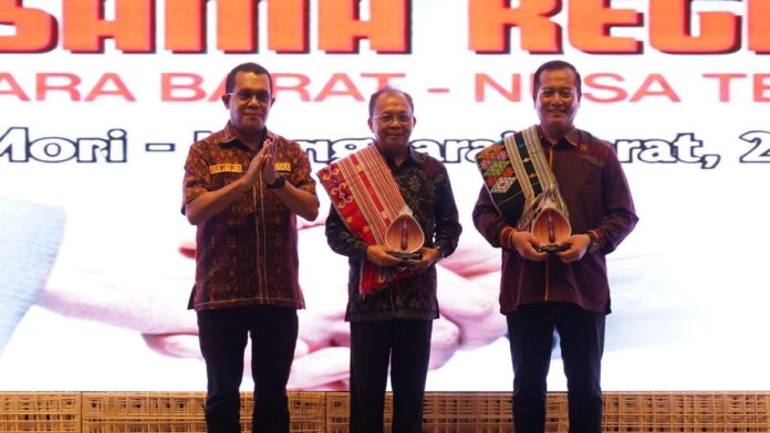 Gubernur Bali Wayan Koster mendorong kerja sama regional Bali, NTB, dan NTT untuk membangun kawasan Sunda Kecil yang maju, terintegrasi, dan berkelanjutan