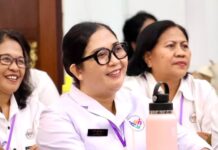 Bunda Rai Perkuat Kapasitas Kader Posyandu 6 Bidang SPM di Tabanan Ketua TP Posyandu Kabupaten Tabanan Ny. Rai Wahyuni Sanjaya mengikuti Bina Posyandu Peningkatan Kapasitas di Bapelkesmas Dinas Kesehatan Provinsi Bali untuk memperkuat pelayanan Posyandu 6 bidang SPM.