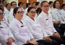 Putri Koster Dorong Transformasi Posyandu Jadi Pusat Layanan Masyarakat Ketua TP Posyandu Provinsi Bali Ny. Putri Koster membuka Bimtek Bina Posyandu Angkatan IX di Denpasar untuk memperkuat transformasi Posyandu berbasis enam bidang Standar Pelayanan Minimal
