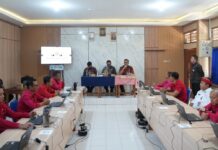 Seleksi JPT Tabanan Masuk Tahap Penulisan Makalah, Uji Calon Pimpinan Peserta Seleksi Terbuka Jabatan Pimpinan Tinggi Pratama Kabupaten Tabanan mengikuti tahapan penulisan makalah di Laboratorium Komputer SMA Negeri 1 Tabanan.