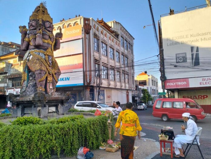 Rencana pembangunan Patung Catur Muka baru di Jalan Gajah Mada sebagai ikon baru Kota Tabanan yang lebih megah dan monumental.