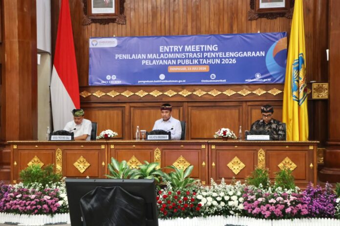 Sekda Bali Dewa Made Indra membuka Entry Meeting Penilaian Maladministrasi Penyelenggaraan Pelayanan Publik Tahun 2026