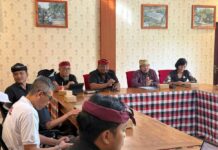 Tabanan Perkuat Keterbukaan Informasi Publik, Target Raih Predikat Informatif 2026 Sekretaris Diskominfo Tabanan bersama Komisi Informasi Provinsi Bali saat membuka Bimtek Monitoring dan Evaluasi Keterbukaan Informasi Publik (Monev KIP) Tahun 2026 di Kabupaten Tabanan