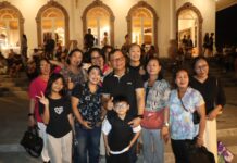 Malam Kelima Buleleng Festival 2026 Makin Meriah, Bupati Sutjidra Larut Bersama Ribuan Penonton Bupati Buleleng I Nyoman Sutjidra menikmati kemeriahan malam kelima Buleleng Festival 2026 bersama masyarakat