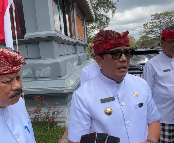 Bupati Tabanan I Komang Gede Sanjaya membahas strategi peningkatan PAD melalui PBB, BPHTB dan investasi daerah.