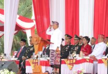 HUT RI ke-81 di Bali, Gubernur Koster Ajak Warga Perkuat Semangat Bangun Bali Gubernur Bali Wayan Koster memimpin upacara HUT RI ke-81 di Lapangan Niti Mandala Renon Denpasar.
