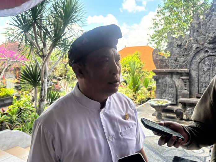 Ketua DPRD Tabanan I Nyoman Arnawa bahas penyertaan modal Perumda