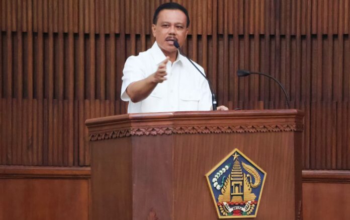 Dewa Made Indra saat membuka advokasi pengadaan barang dan jasa serta clearing house Pemprov Bali