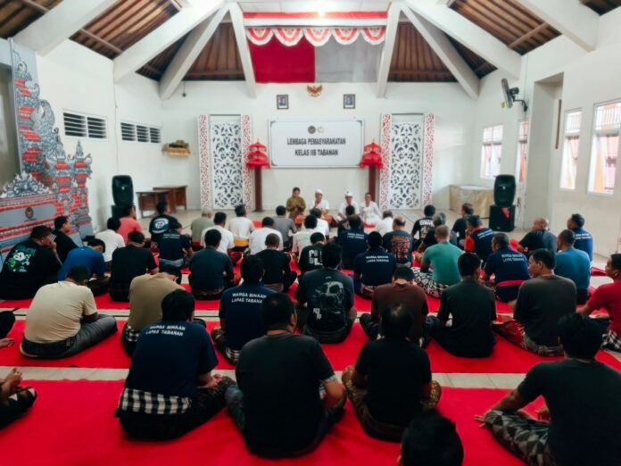 Dharma Wacana warga binaan Hindu di Lapas Tabanan