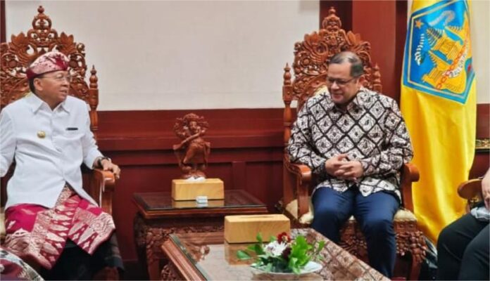 Wayan Koster bertemu jajaran Kementerian Luar Negeri membahas investasi asing dan kerja sama Bali dengan Eropa.