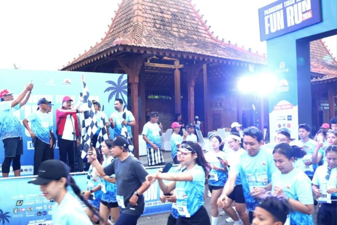 Peserta Pangkung Tibah Beach Fun Run 2026 di Pantai Pangkung Tibah Tabanan