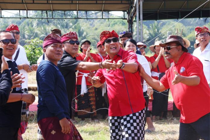 Bupati Tabanan membuka Pangkung Karung Kite Festival III 2026 di Desa Pangkung Karung